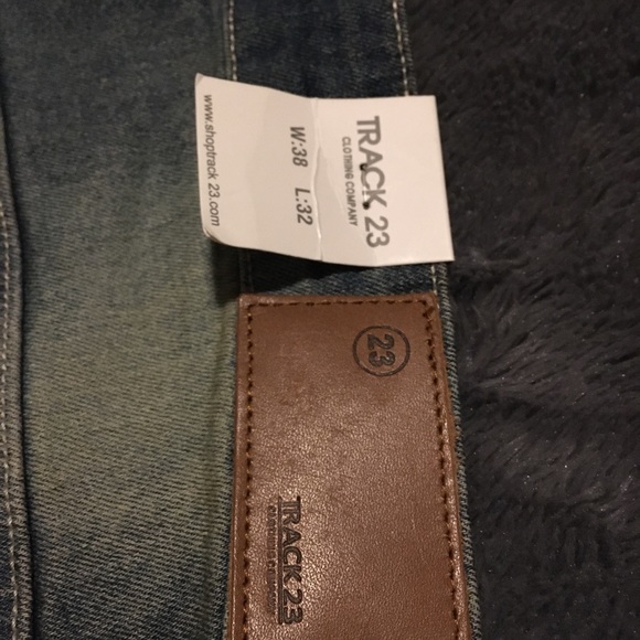 Guy Jeans - Picture 2 of 4